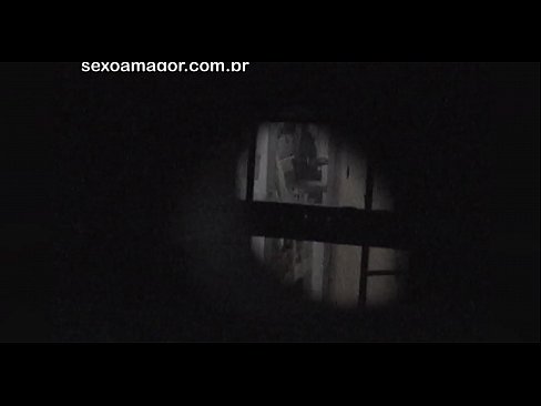 ❤️ Ξανθιά κοπέλα βιντεοσκοπήθηκε κρυφά από ηδονοβλεψία της γειτονιάς κρυμμένο πίσω από κούφια τούβλα Ποιότητα σεξ ❌❤